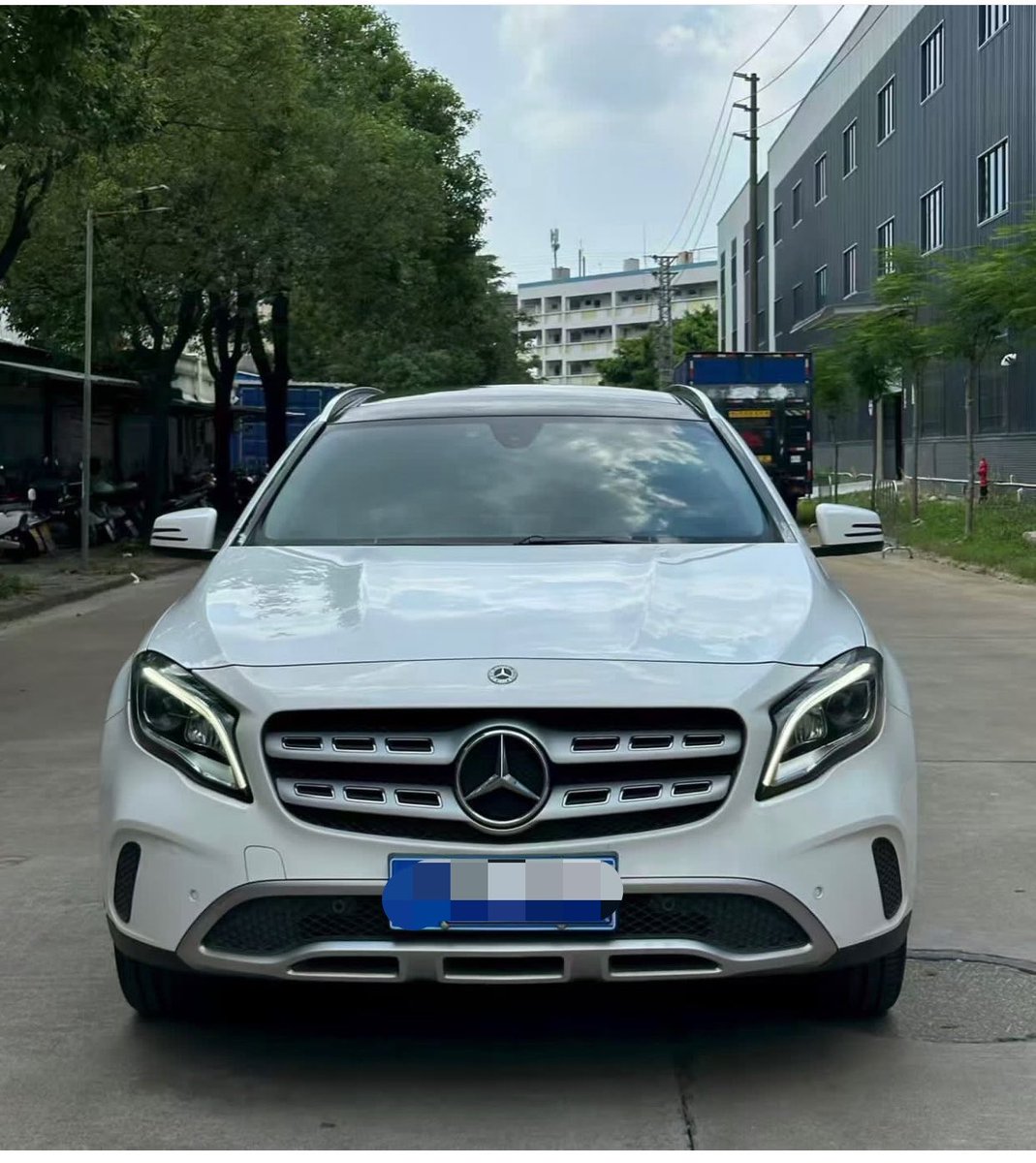 dharmieKING's tweet photo. 2018 Mercedes Benz GLA200
20m to your doorstep ✅ https://t.co/9LGJ8MX3jI
