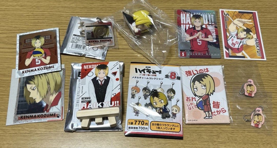 ea_kiii's tweet photo. ハイキュー　黒尾　孤爪　東京遠征　肩ズン　ちゃびちゃび　缶バッジ　グッズ　ステッカー　譲渡

譲
引用、1〜4枚目

求
定価＋送料 https://t.co/6wIcWAWkOr