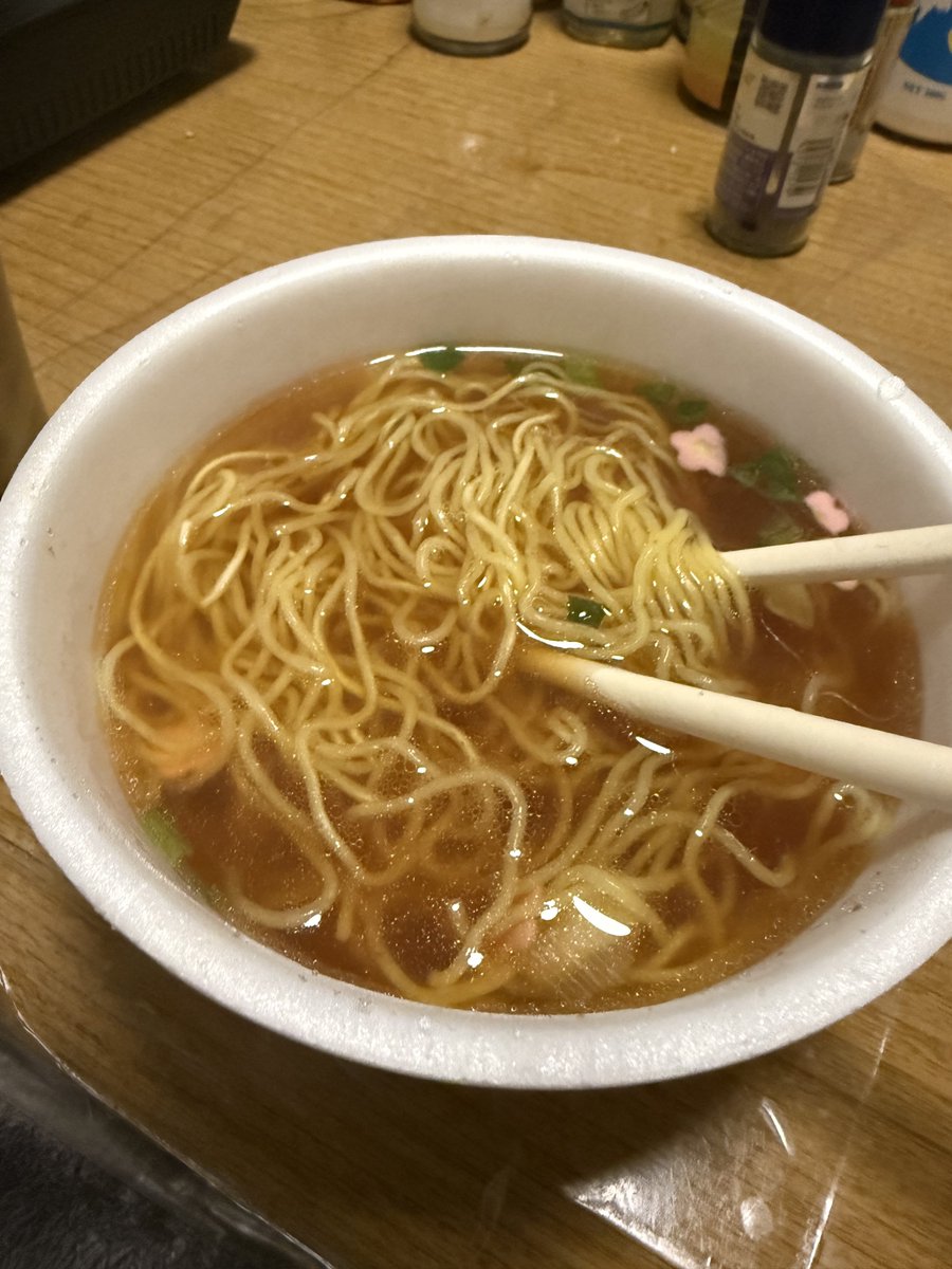 karata_ge's tweet photo. 家では常にもぐもぐタイム https://t.co/vBV0HfdiBH