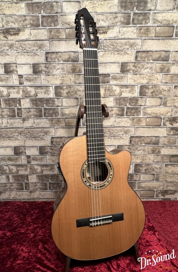 新着入荷速報！ Orpheus Valley Guitars オルフェウス・ヴァレー
