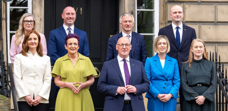 UnityNewsNet's tweet photo. The new 'SNP Cabinet' running Scotland.

Scotland set to be the 'Data Centre' Capital of Europe.

This is Angela Constance, Health Secretary, she has NOTHING to say about these monstrosities that use up all the water and have a constant noise and pollution.

What do you notice? https://t.co/sLlYPrBssF