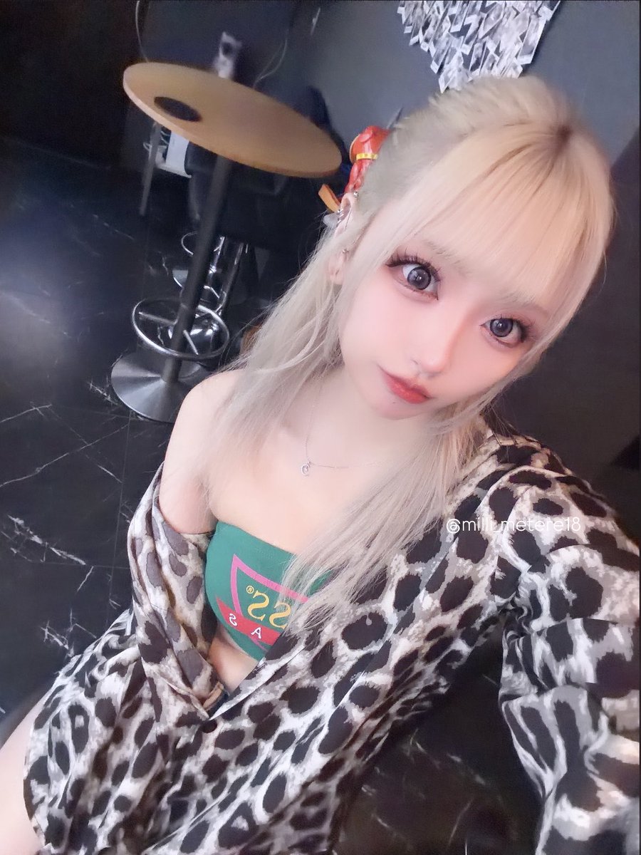 milli_meter18's tweet photo. 今日は新橋 麻の巣 様です！
23:00までいます✨️

昨日のエンプレスもありがとうございました！
一週間ほど大阪に戻るのでその前に会いに来てもらえると嬉しいです˘͈ᵕ˘͈💜
よろしくお願いしますっ https://t.co/76GKJtfwng
