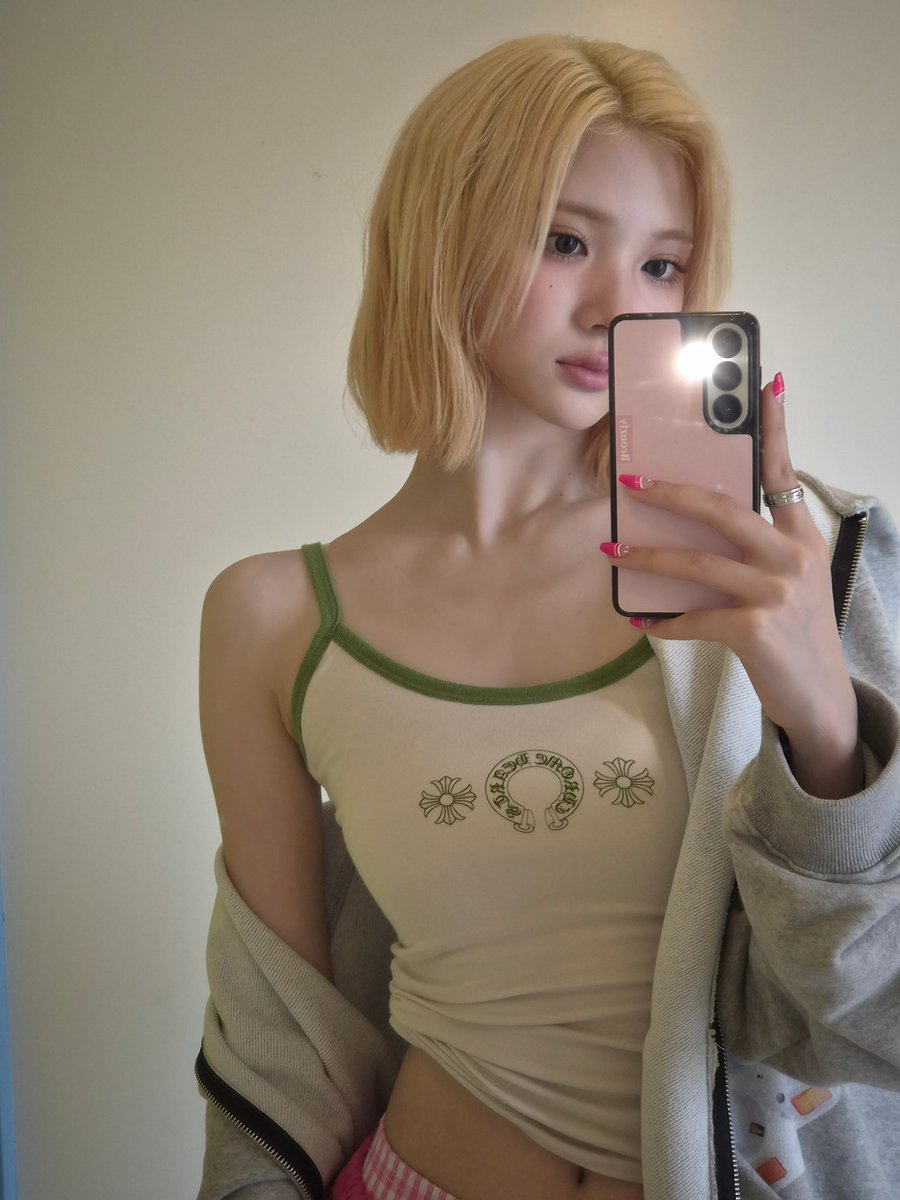 9omb7's tweet photo. 자이제다봤다
내려도된다지우야 https://t.co/v81q0n3gVp