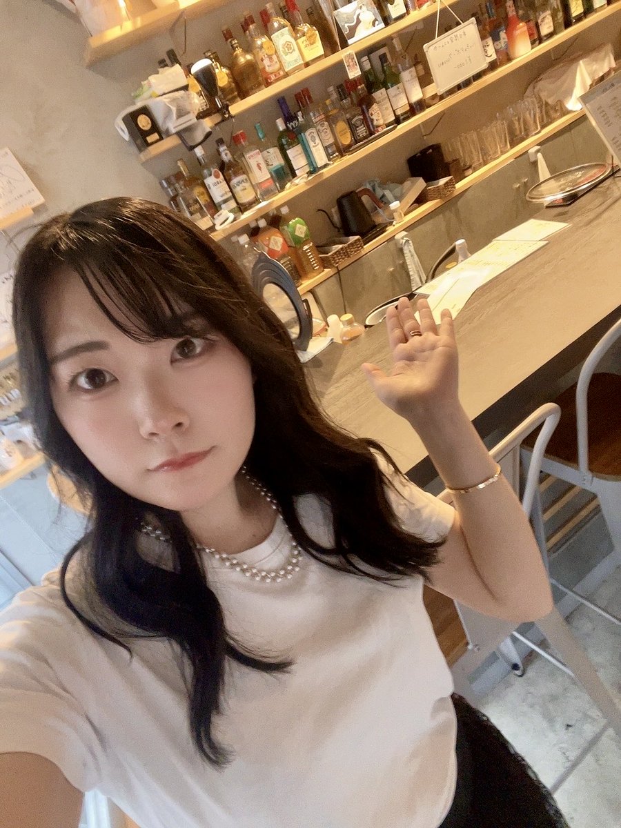 miyuhaaaan_kiti's tweet photo. Bar M's様@Bar_Ms0217 到着しました❗️
23:00までいます🎶

まだ外が明るいけど明るいうちから飲む酒は背徳感があって最高…🍸

皆様のご来店お待ちしております！✨ https://t.co/MTCGUL76tl