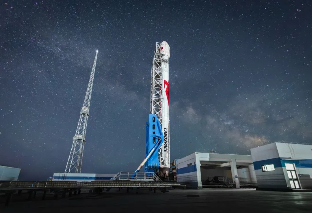 LandSpace_Tech's tweet photo. This mission marked the eighth flight of the ZhuQue-2 series launch vehicle and a significant practice for China’s commercial space enterprises in executing a large-scale internet constellation deployment project. It provides vital support for serving major national strategic needs, advancing the iterative upgrading of internet constellation capabilities, and enabling inclusive applications across society.
