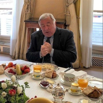 AntoineMor80's tweet photo. Le Sénat verrouille l’affaire Epstein : après Braun-Pivet à l’Assemblée, Larcher bloque à son tour toute commission d’enquête !
La question qui s’impose naturellement : cui bono ? À qui profite l’absence d’enquête ? https://t.co/A1xjToyOXC