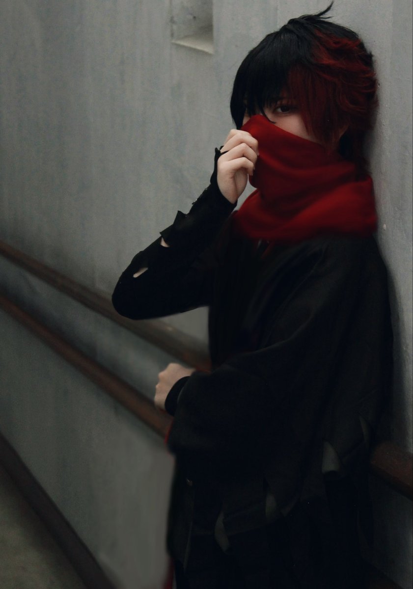 Ramy_4590's tweet photo. ⚠︎cos/刀剣

　「…………おい、聞こえてんのか？」
　　　「……特命調査の出陣要請だ」

photo:@U753315 https://t.co/ckqMDsBtlW