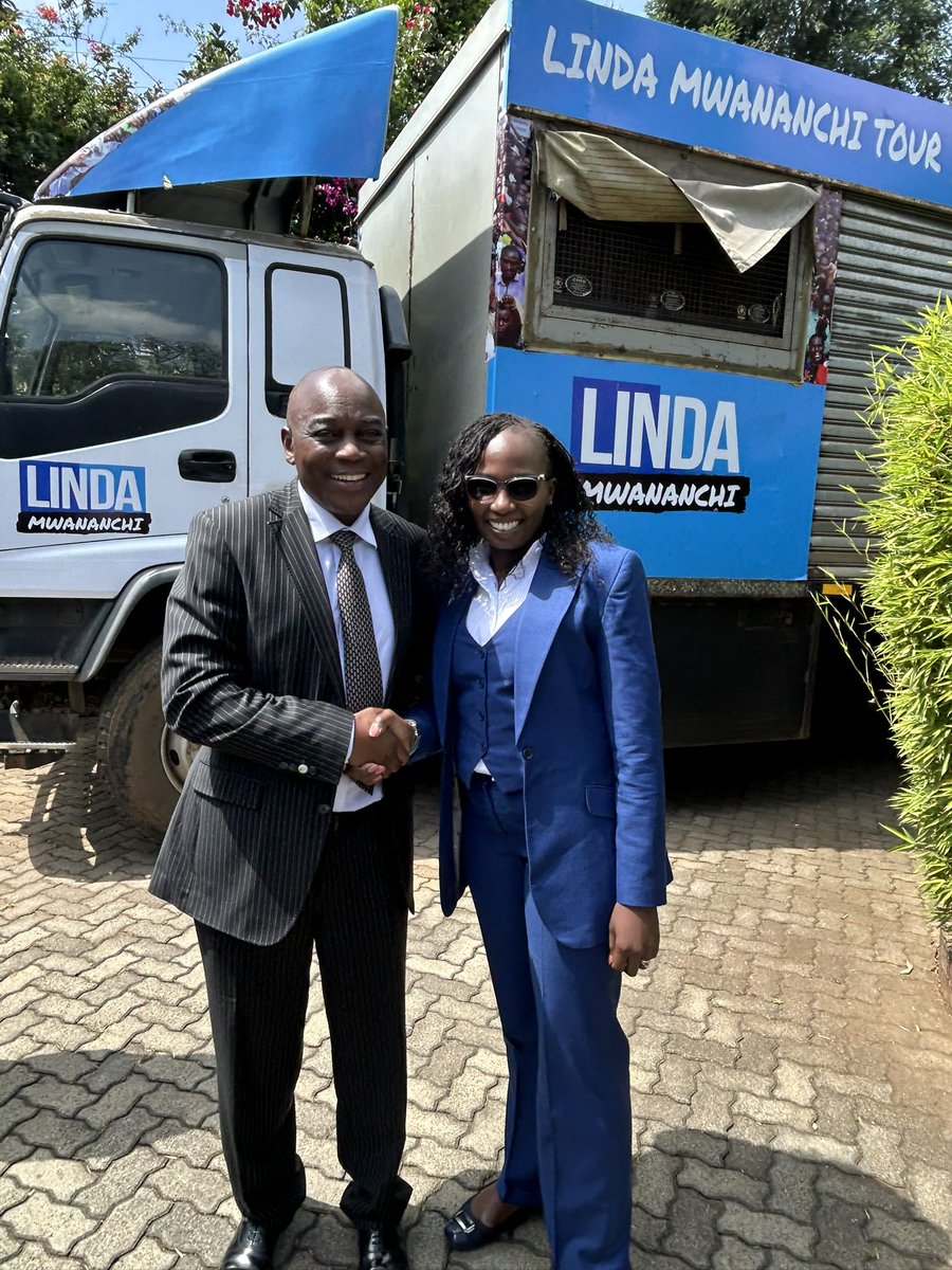 CaroliOmondi's tweet photo. A warm welcome to Madam Faith Odhiambo, LSK President Emerita, on joining Linda Mwanainchi. 

Fortune favours the brave.

@FaithOdhiambo8 @LindaMwananchi_ https://t.co/79QZnNuWDn