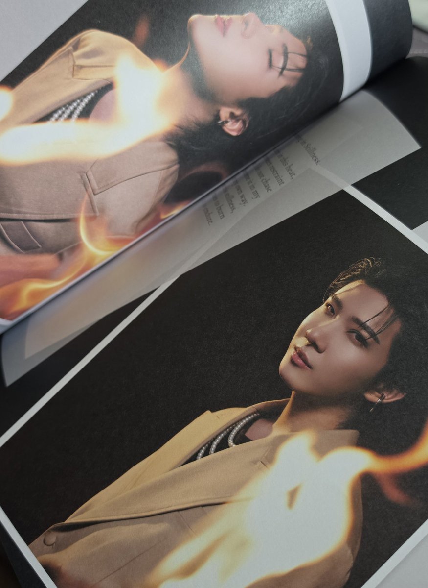 DDYY_2W's tweet photo. - ส่วนข้าวตังยกให้เซ็ตสีแดงที่ชอบที่สุด เล่นกับไฟไม่พอ เล่นกับใจพ้มอีกกก... ❤️🔥🫠

#CLOSEFRIENDxFirstKhaotung
#เฟิร์สข้าวตัง #khaotungg https://t.co/nBADmTeLu1