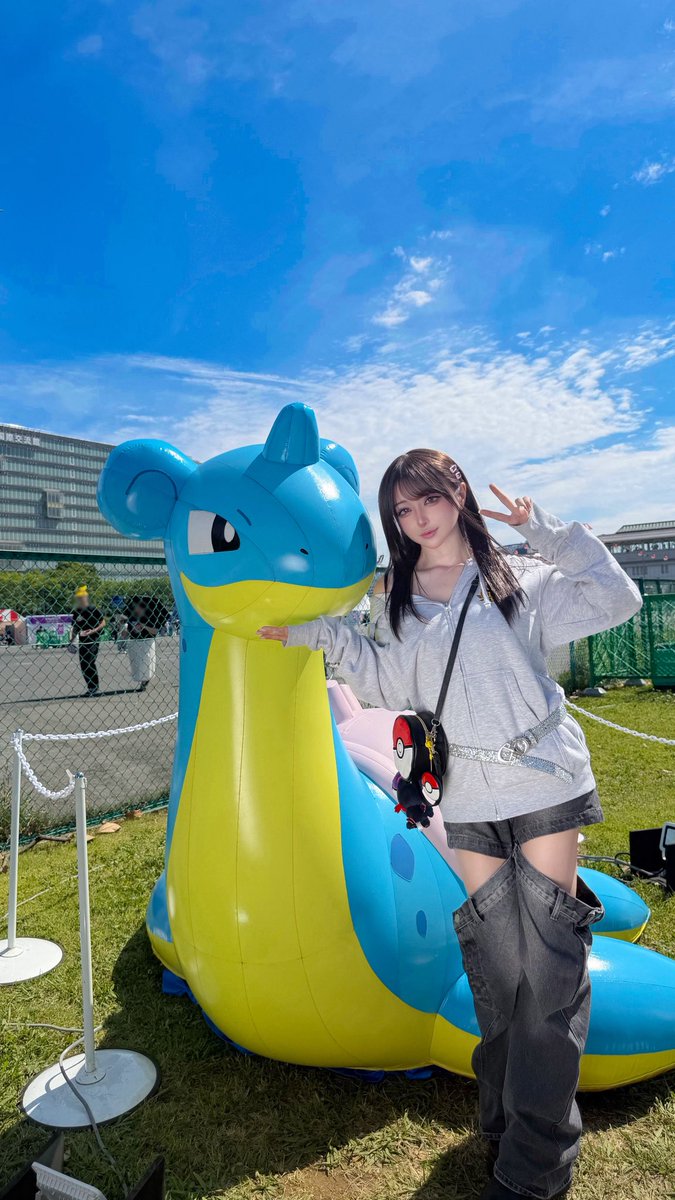 chamomile_chami's tweet photo. ポケモンGOフェスのラプラスと！
ポケパークも予約してるから楽しみ！ https://t.co/2u9Pb4us2K