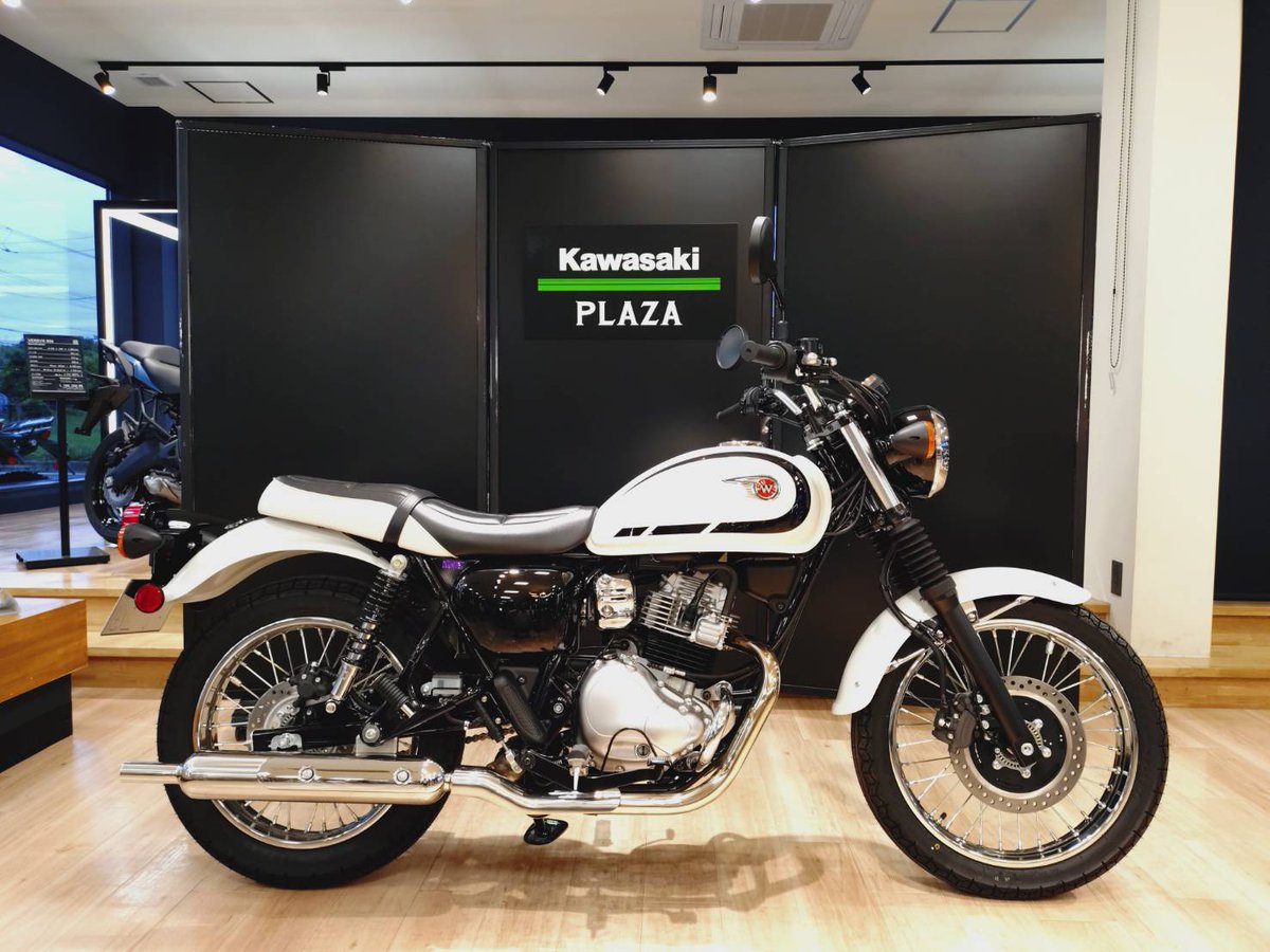 PLAZA_Interpark's tweet photo. 【レンタルバイク機種追加のお知らせ】
Ninja ZX-4R SE /W800 /W230 /ELIMINATOR SE /KLX230 SHERPAはすべてホワイトとなっております点もご注目いただければと思います。
詳細はこちら↓↓
https://t.co/OnStCnLDAH
＃カワサキのある生活 ＃バイク https://t.co/jvkkFatQTt