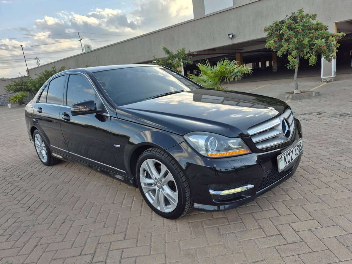 MuemaRaphael's tweet photo. •Mercedes W204

•2013 Model

•1800cc Turbocharged 

•81000Kms, Mileage

Asking 1.98M https://t.co/isd2HnjQxm