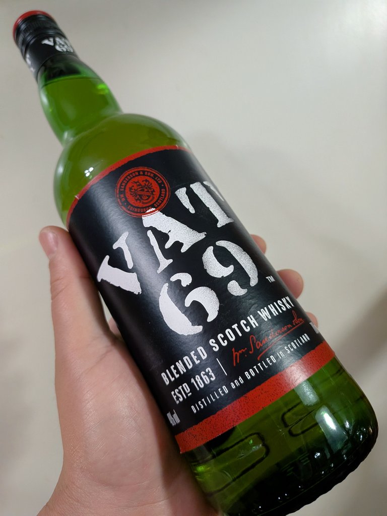 fmwb's tweet photo. 69の日ー🥃
#VAT69 https://t.co/UEbT3YIwuF