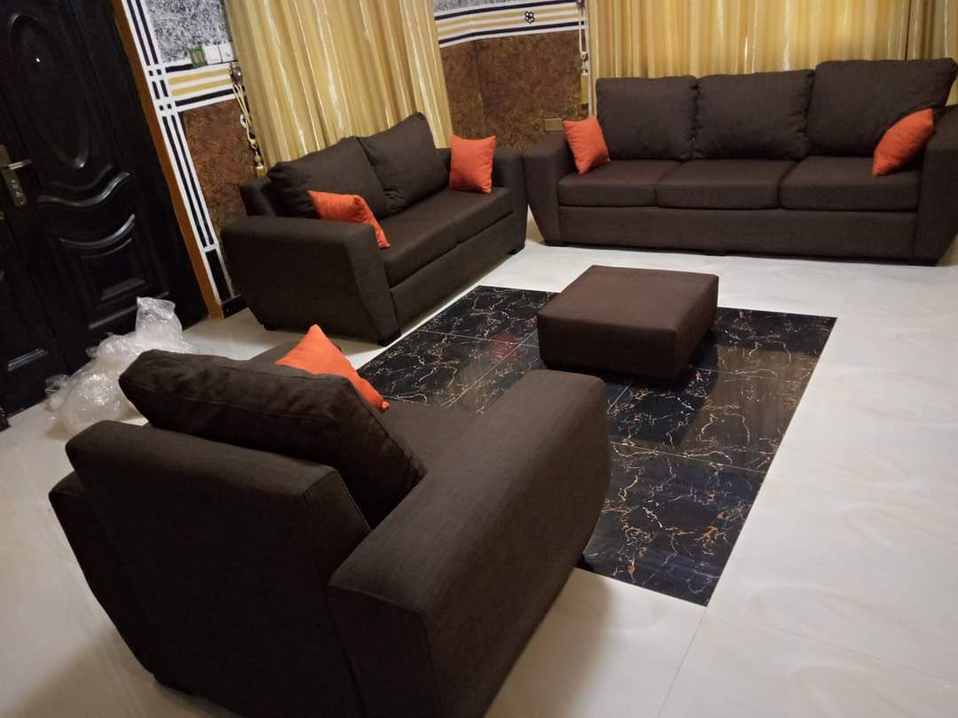 CelebQwesi's tweet photo. Please retweet 🙏

Get your Brand New Sofa Couch 🛋️ from me 

DM if interested 
0551787898/0275696560
Payment on delivery at fee- Nationwide 

Listed in Cedis 
Complete set 5600
L shape 2600
3 in 1- 2200
2 in 1- 1800
Single 1300

Different colors available in stock https://t.co/6Q8TIJHPdT
