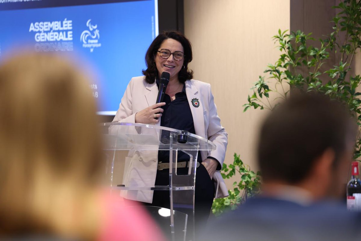 FRAparalympique's tweet photo. @FranceOlympique @edgar_grospiron @Alpes_2030 🎙️Marina Ferrari, Ministre @Sports_gouv 

💬 « Notre responsabilité collective est claire : consolider les acquis de Paris 2024, poursuivre la dynamique d’inclusion et de développement du parasport, et garantir la soutenabilité de notre modèle. » https://t.co/W01zDtCcEL