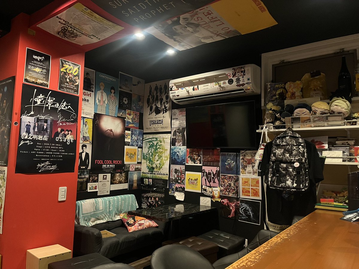 169Rock's tweet photo. 本日の169です！6/9ロックの日🔥🔥

昨夜は臨時休業ありがとうございました🙇‍♀️

本日通常営業です！19時からです！
ライブ後等の余韻のみもお待ちしてます！！🌟
火曜日から楽しく行きましょう！！！！！！ https://t.co/ITHFG3l9rf