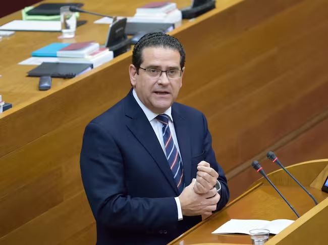 papirusa's tweet photo. ⚠️Bellver, 2026

Jorge Bellver, aquell regidor d'Urbanisme que va facilitar tot l'entramat, és hui Director General de Transparència de la Generalitat Valenciana del PP. 
Ahir, 8 de juny de 2026, l'Audiència de València va confirmar la seua imputació. 

El judici s'acosta. https://t.co/HImFpPvNam