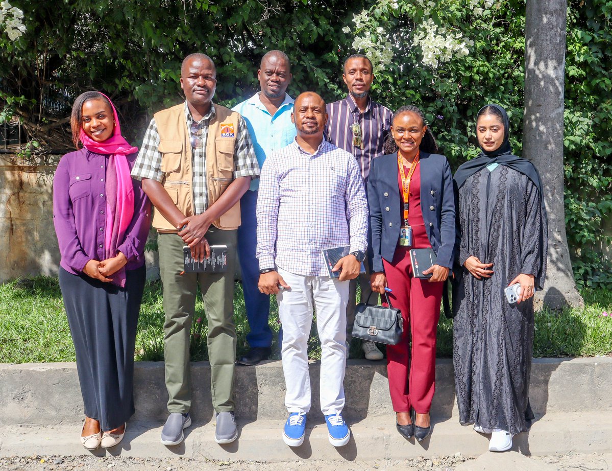 Huria_KE's tweet photo. As civic space shrinks, HURIA is expanding its partnerships. 

Yesterday, we hosted the Executive Director and a lawyer from the @RCKKenya of Kenya (RCK)

From @DCAF_Geneva to @amnestynl to RCK, HURIA builds coalitions because rights work cannot survive in silos.

#CivilSociety https://t.co/ckDDu6TXvk