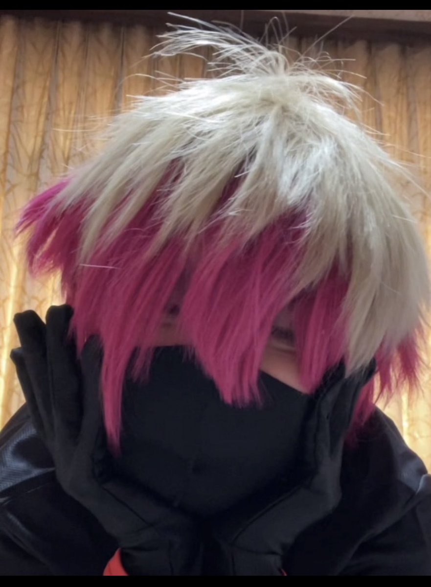 ff121104's tweet photo. 昔のコスプレ写真でも晒しときますくっそ下手でかっこよくも無いです https://t.co/bhFJeT7K14