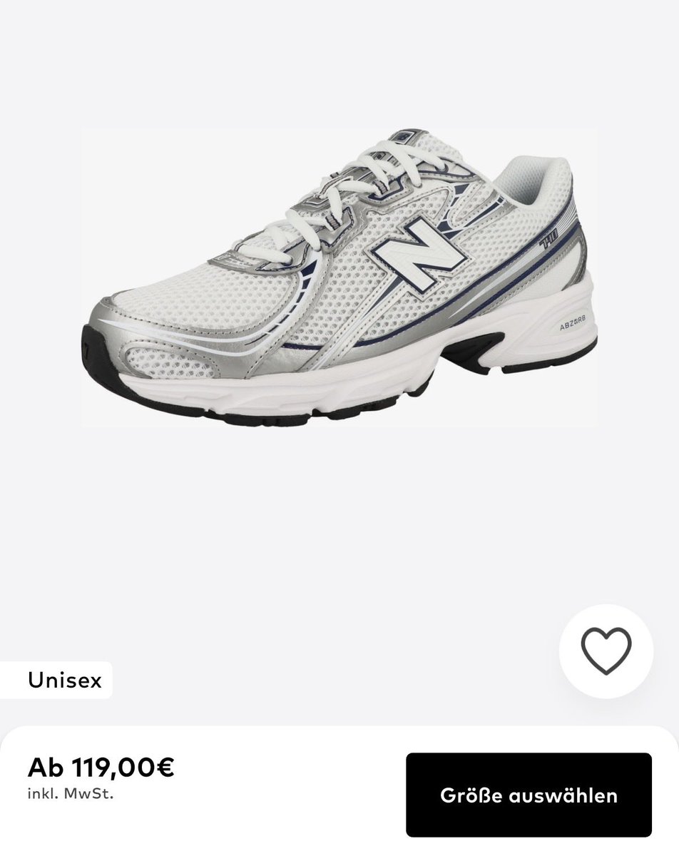 ArthurSpooner89's tweet photo. Erinnere mich noch gut dass es optisch identische Schuhe vor 25-30 Jahren für 19,99 beim Real gab und ich meine Eltern angefleht habe, mir die Dinger nicht zu kaufen, weil ich ich der Schule nicht zusammengeschlagen werden wollte. 

Heute 120 € und jeder rennt mir rum. 😂 https://t.co/k8P56dn6zc