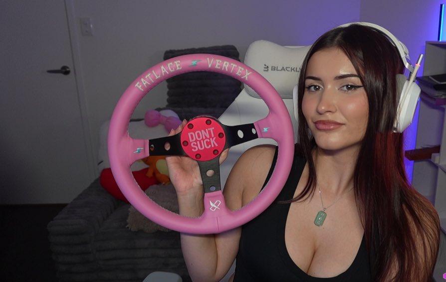 badbelleee's tweet photo. Don’t suck, come tune into some drifting https://t.co/4aiqYRfsOT #assettocorsa #drifting https://t.co/YyCCoHQ7mp