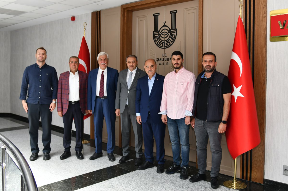 hasansildak's tweet photo. Eski İçişleri Bakan Yardımcımız Sayın @mehmetaktas023’a nazik ziyaretleri için teşekkür ediyorum. https://t.co/y26h12WKIX