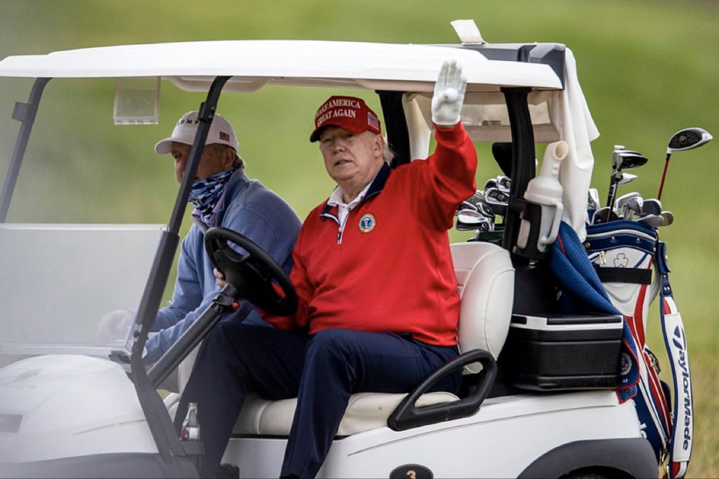 thQward's tweet photo. 🚨🚨🚨MAJOR UPDATE: PRESIDENT TRUMP HAS JUST ANNOUNCED HE "WILL BE TAKING A 28 DAY VACATION TO PLAY GOLF AT HIS MAR-A-LAGO HOME" AND SAID "ITS MUCH NEEDED" https://t.co/HM8oUhodl6
