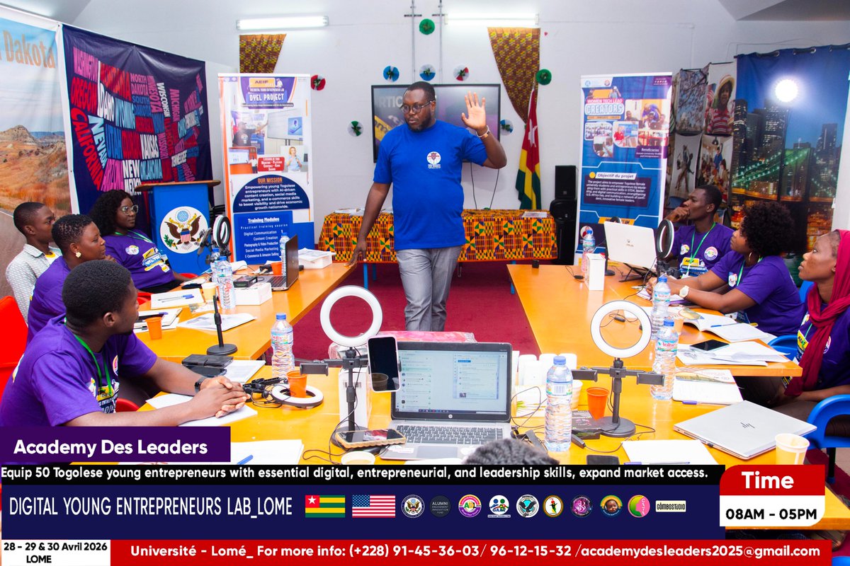 AcademyDesLeade's tweet photo. 🚀 Day 3 of #DYEL Maritime: AI, WhatsApp automation, Amazon, LinkedIn, crowdfunding &amp; YALI opportunities empowered 12 entrepreneurs and 10 students in Lomé 🇹🇬. With support from UNFPA Togo, we're building Africa’s next innovators. Follow our journey #Leadership @USEmbassyLome https://t.co/KsymbeoUrl