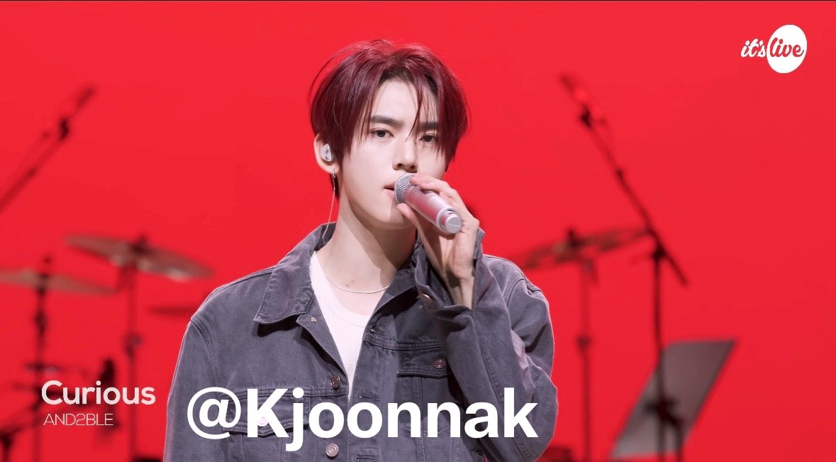 Kjoonnak's tweet photo. 이츠라이브애서 앤더블 계속 불러주세요ㅠㅜㅜㅜ
밴드 사운드 개좋다
#itsLive_event_AND2BLE https://t.co/4xvIpE3aOX