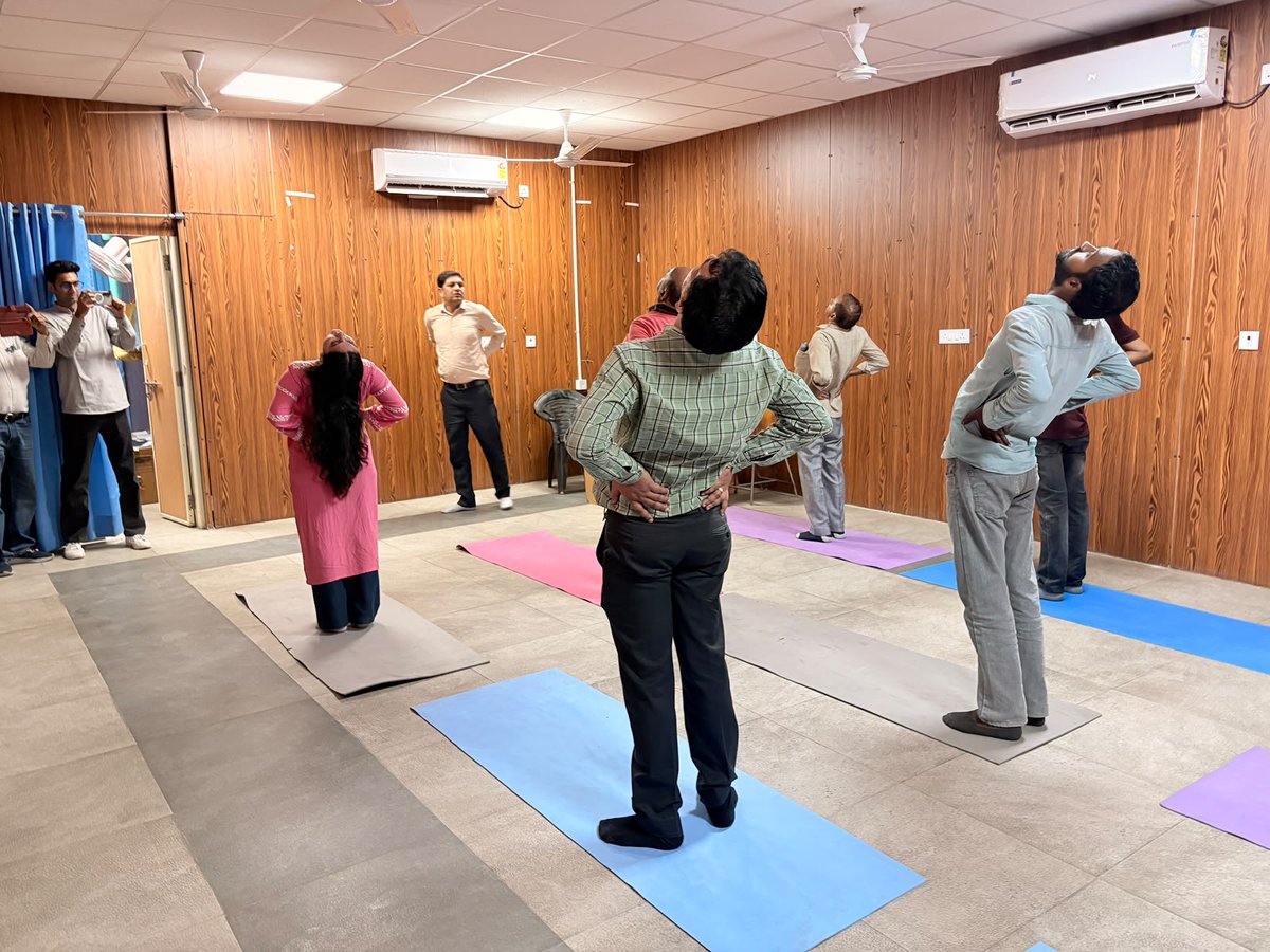DrHemantaP's tweet photo. As part of the #IDY2026 countdown, ATC, RML Hospital, New Delhi conducted an awareness session on “Yoga and Meditation for Physical and Mental Well-being” on 09.06.2026. Dr. Sharvan Sahu highlighted the benefits of Yoga and Meditation, followed by pranayama and yogic techniques. https://t.co/iVclas1RQI