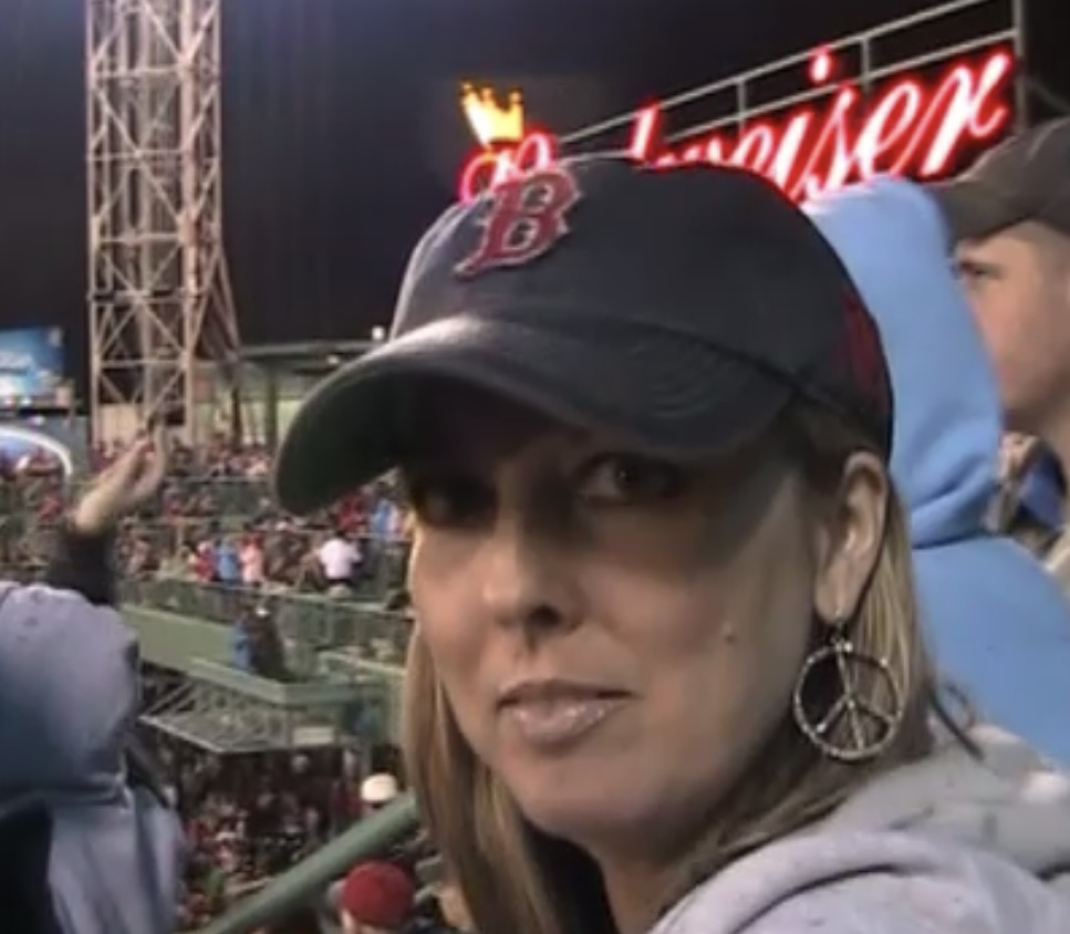 krezae's tweet photo. #TakeMeBackTuesday #FenwayPark https://t.co/8WKaPLnIxX
