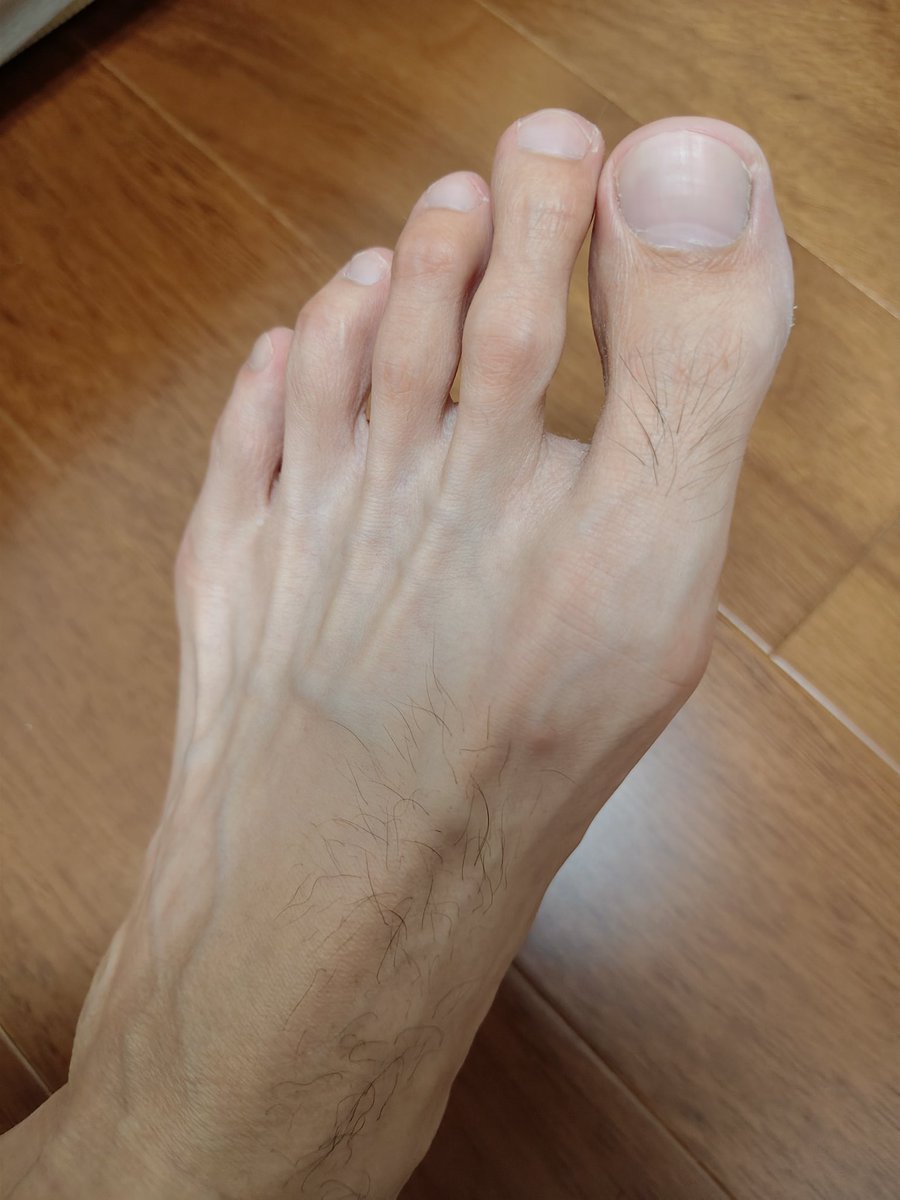 hong135360's tweet photo. 從早上8點濕掉就一直悶著
悶到晚上6點 https://t.co/OuYZsSdrPr