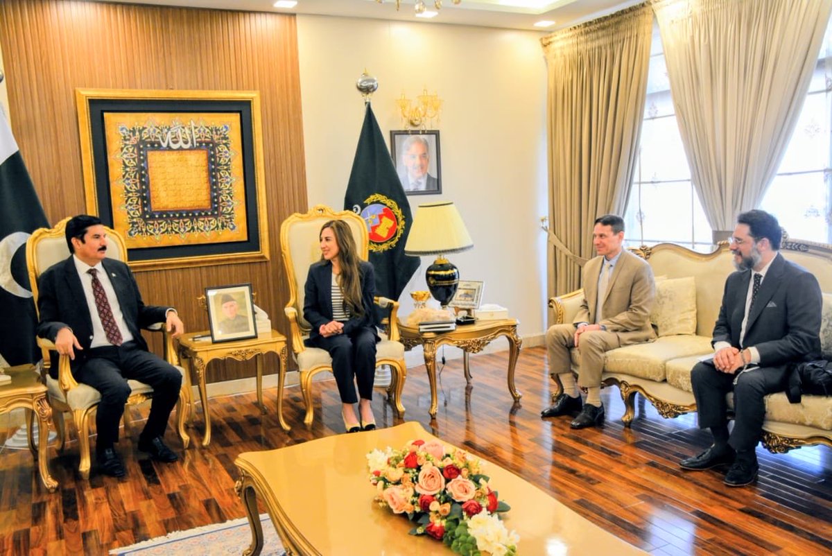 fkkundi's tweet photo. Met with US Chargé d’Affaires Natalie Baker for a productive discussion on investment opportunities in Khyber Pakhtunkhwa’s minerals, tourism, energy, health, and education sectors. We also discussed expanding educational opportunities for youth, particularly in the merged districts, strengthening economic cooperation, and unlocking KP’s immense potential through international investment and skills development.
@usembislamabad