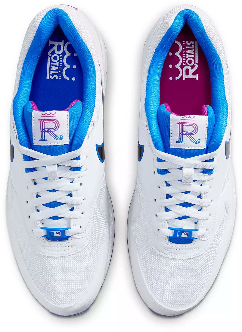 SOLELINKS's tweet photo. Ad: MLB x Nike Air Max 1 'Kansas City Royals' releases at 7am PT/10am ET  

DSG:https://t.co/D1ywN8ZFLj
Nike:https://t.co/itaDiMaQtE
MLB Shop:https://t.co/fTgYqm26de
Fanatics:https://t.co/d5AdIVtvAR https://t.co/Rq93bfzZUX