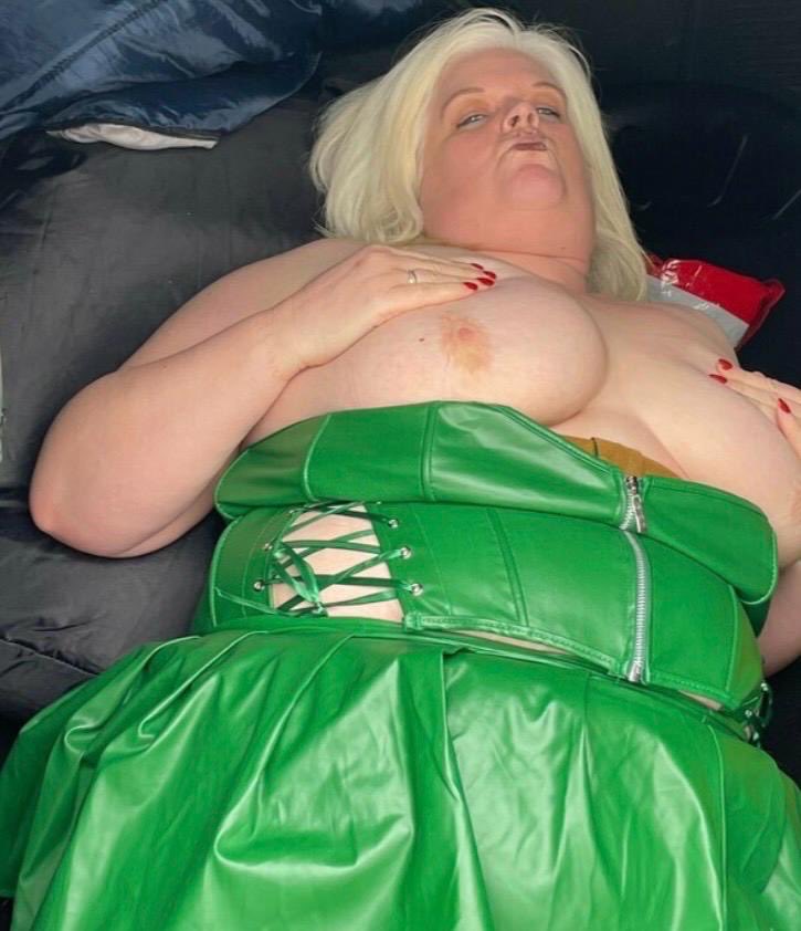 BigboobsChazza2 tweet media