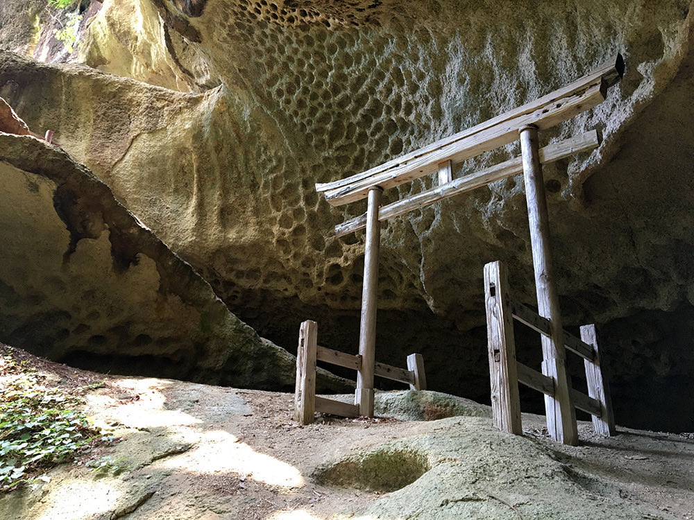 suga3286's tweet photo. ロックの日(・∀・)

垂水遺跡(山形)
注:拾い画像です。
(参考:https://t.co/Jy6ZVyU0vp) https://t.co/Fw4lYeygDM