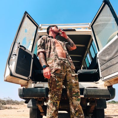 Venommilitary's tweet photo. #NouvellePhotoDeProfil https://t.co/EuWHKfHAHx
