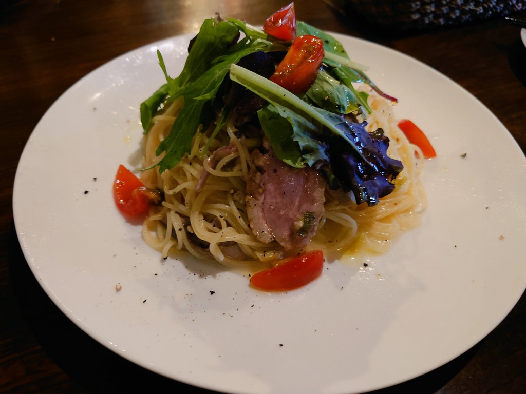 tmtmtm711's tweet photo. かもネギを食べに🍝
今年も美味しくかもネギをいただきました😋

#frizza
#フリッツァ https://t.co/HbLqj4fMvA
