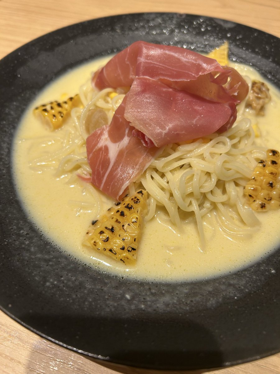 berry_in_gum's tweet photo. 食べたかった鎌倉パスタの限定冷製パスタ🍝🌽💛 次は紅ズワイガニの方食べるんだ、、、、🦀 https://t.co/qhdaYmc3PC