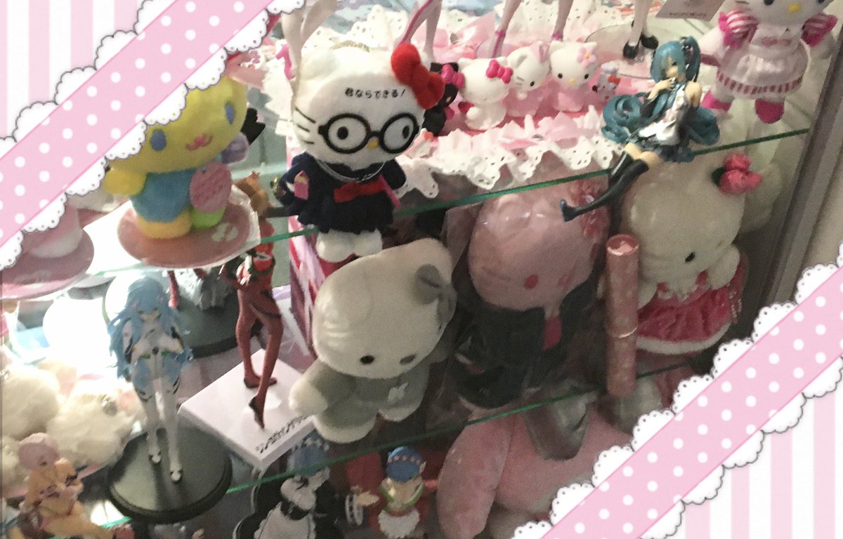 8jvrn's tweet photo. 너무너무 귀여운카페 ><💕💕🧁💝🎀🎀💖💖🍧🐷 https://t.co/8gigsJbOuQ