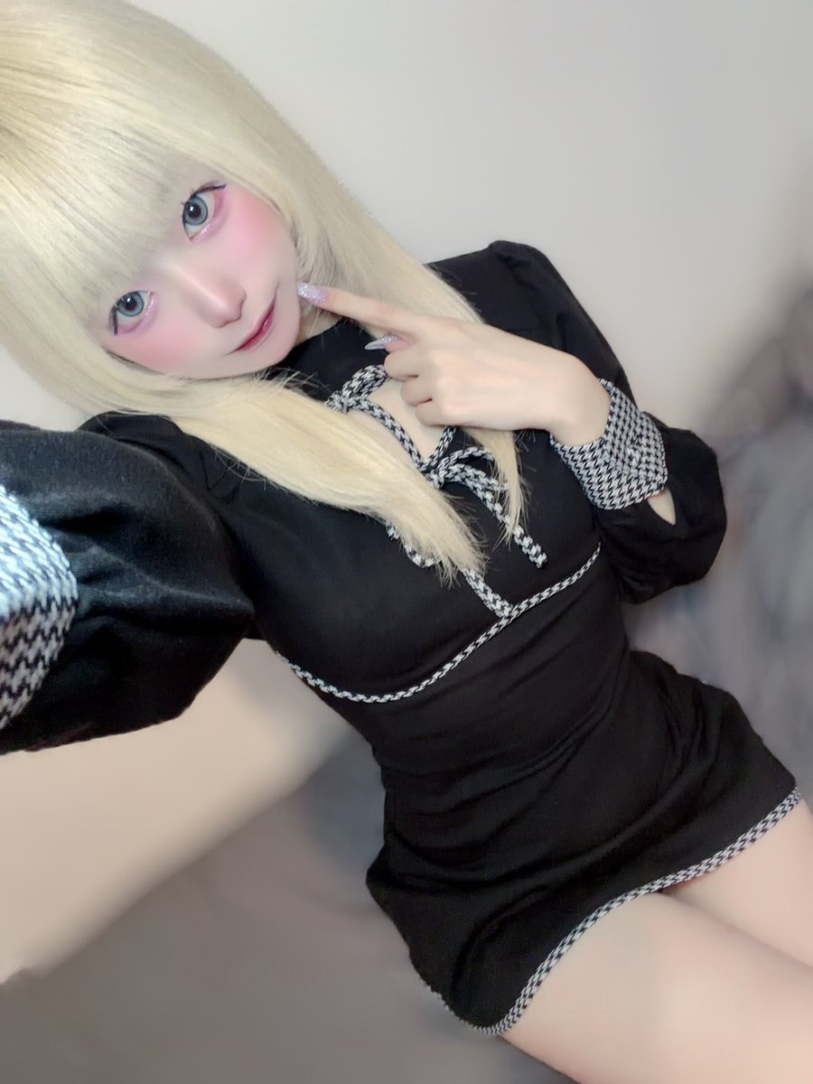 porea_BB's tweet photo. この世界に いっそキミと僕
ふたりぼっちだったらいいのになんて https://t.co/WMw7ZPI2c8