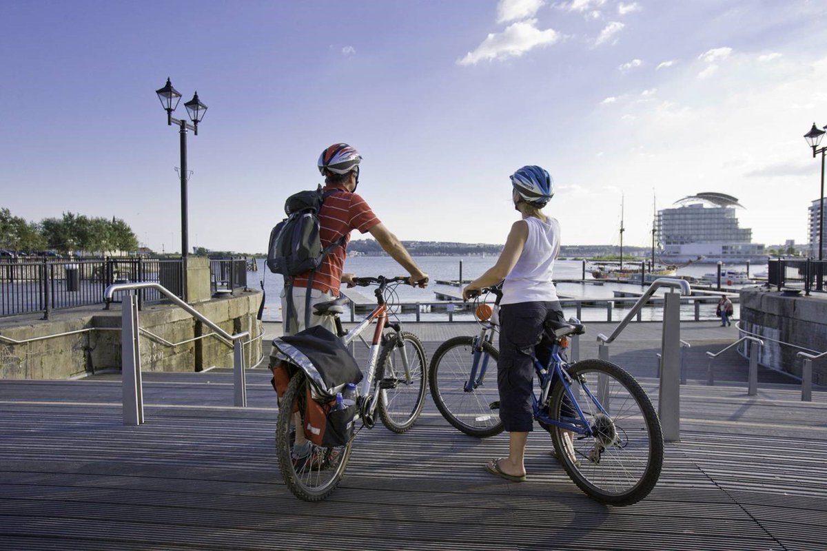 cardiffcouncil's tweet photo. 🚴 It's #BikeWeek!
Why not swap four wheels for two? Cycling is great for your health and for the environment.
Discover fantastic cycling routes in Cardiff - find a route here: https://t.co/NETO10XFiR
#OnePlanetCardiff #HealthyTravelWales @PedalPower_Diff @CyclingUK_Wales https://t.co/xmG6mCXNSg