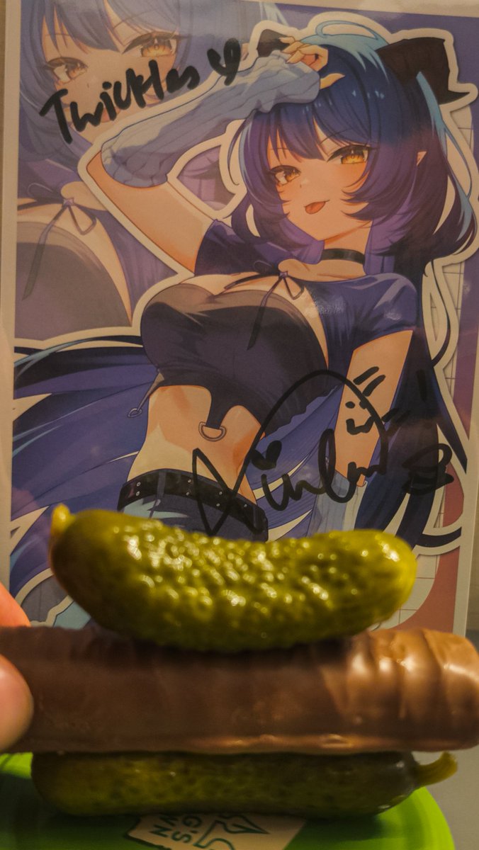 Assakes's tweet photo. @ninjash8 @XiulanLong I'm glad you asked. Let me introduce a twickle: a twix between pickles https://t.co/KCfeogRs3k