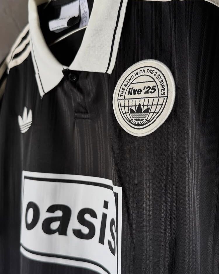 xheleninha's tweet photo. essa camisa pqp.. me veste de uma forma. https://t.co/qN6TCP4XRr