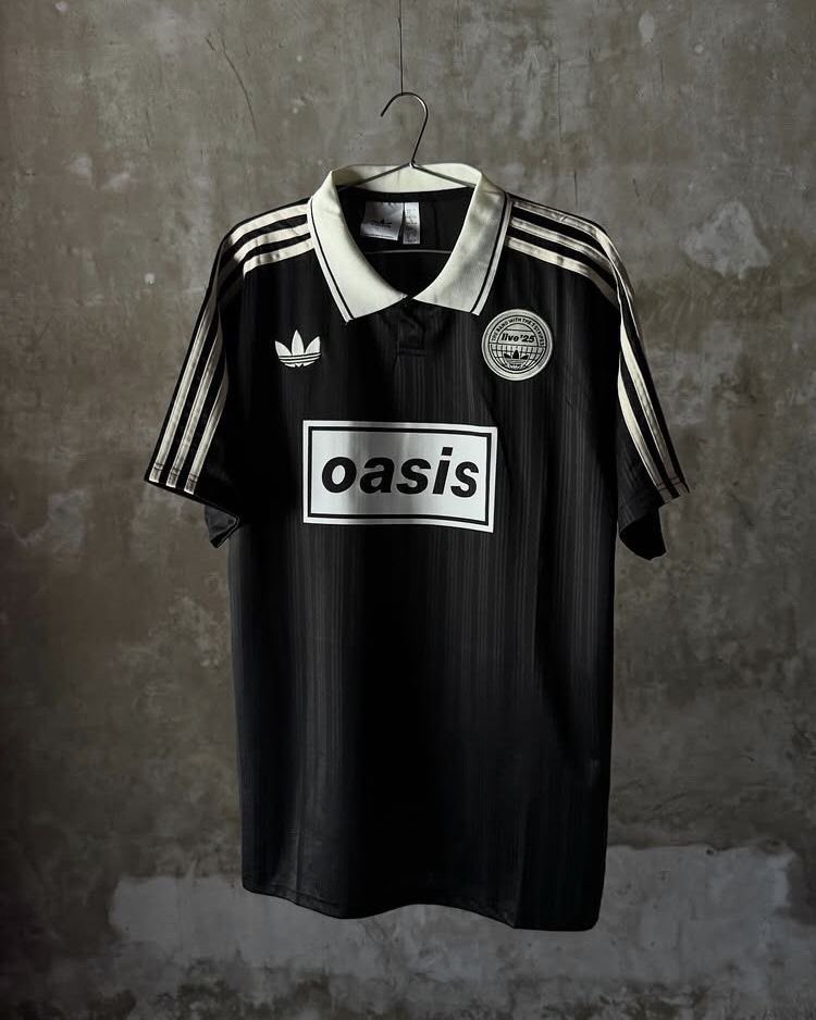 xheleninha's tweet photo. essa camisa pqp.. me veste de uma forma. https://t.co/qN6TCP4XRr