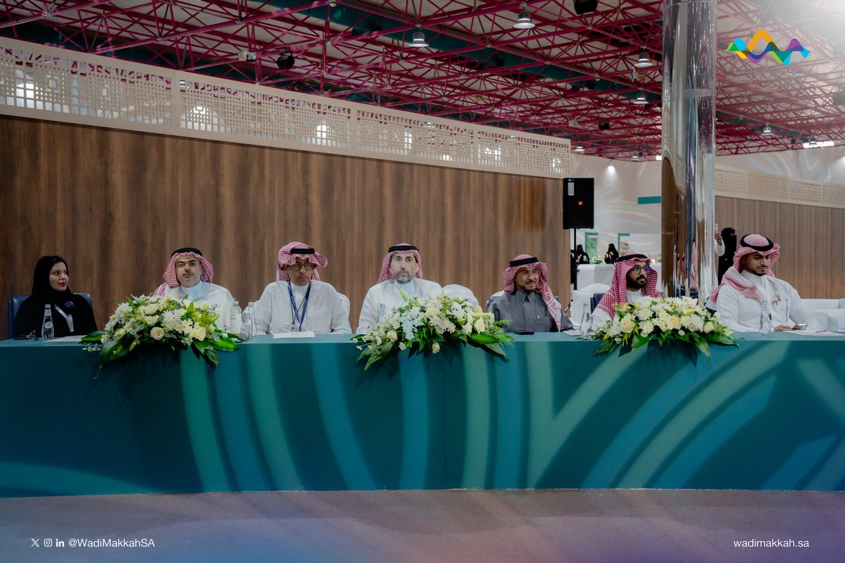 WadiMakkahSA's tweet photo. ضمن #ملتقى_المهنة_والابتكار 2026 ✨

يشارك نائب الرئيس التنفيذي لشركة #وادي_مكة د. معاذ الخيري في تحكيم #هاكاثون_الابتكار_السياحي، دعمًا للمواهب الشابة والأفكار المبتكرة في القطاع السياحي.

#جامعة_أم_القرى https://t.co/nMLNddP54r