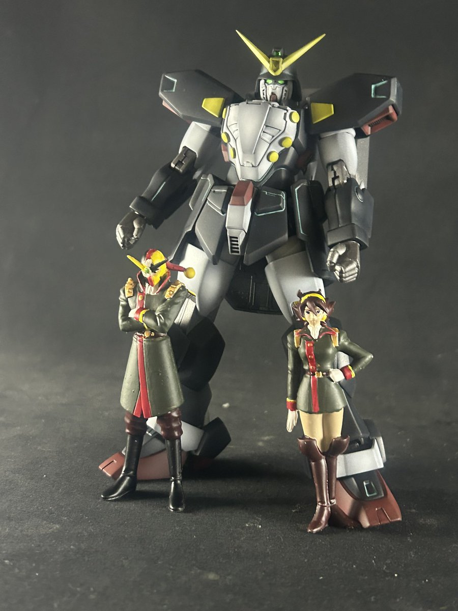 Nobakko1's tweet photo. MGガンダムシュピーゲル完成しました✨
コアランダーは取り付けたらギッチギチだったのでおそらくもう外れないでしょうから取り付け前に📸
フィギュアも塗装してあります🖌️ https://t.co/oegRvYe0Kb