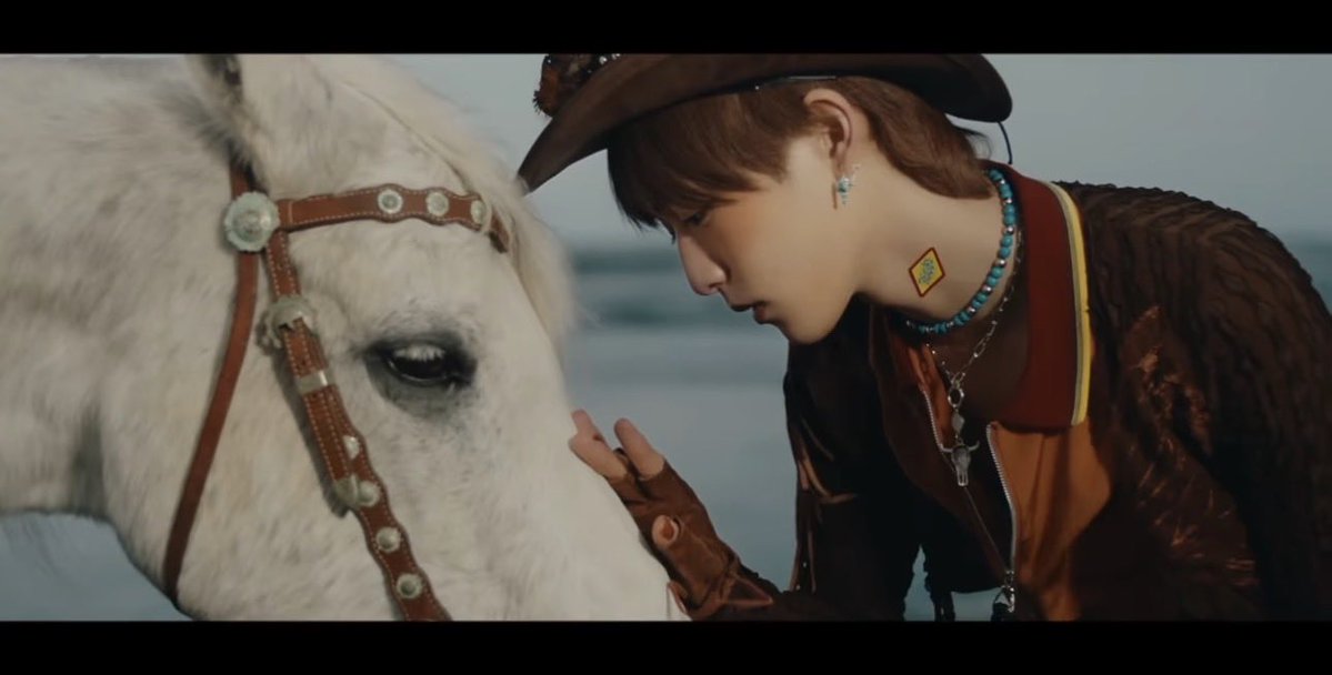 coco_dayone's tweet photo. けごさんは
白馬の王子様ってか？？

龍宮城 / ほえろ!!! -Music Video- https://t.co/3IWPwl8dSm @YouTubeより https://t.co/u9mTbgtiAb