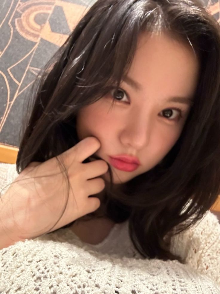 ulzzyag's tweet photo. Ketika lagi gabut disuruh pap, https://t.co/7RWtJ3VCvK