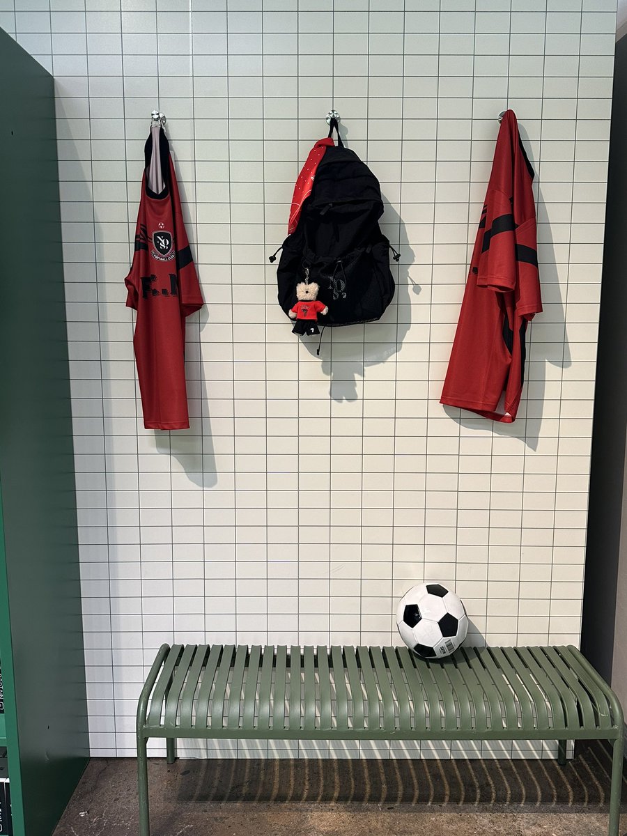 Paik__0's tweet photo. nos7 팝업🐾⚽️ https://t.co/Aho0uZapwU